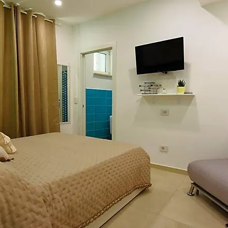 A' Treglia 4*
